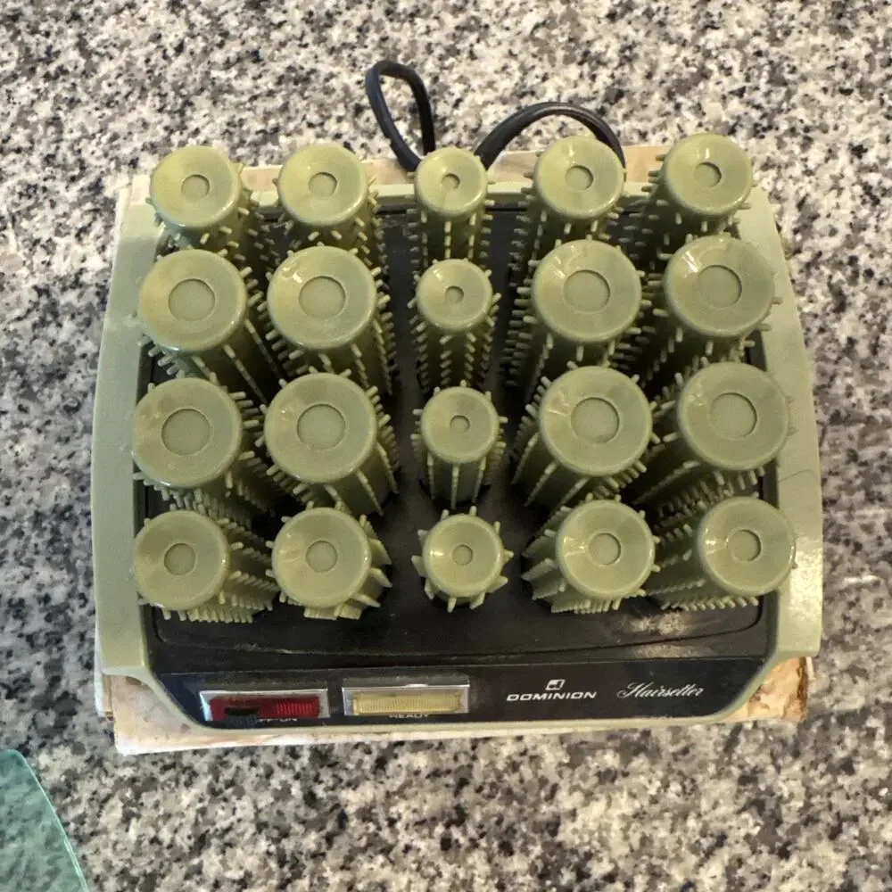 Vintage Dominion 20 Curler Hairsetter Model 1871